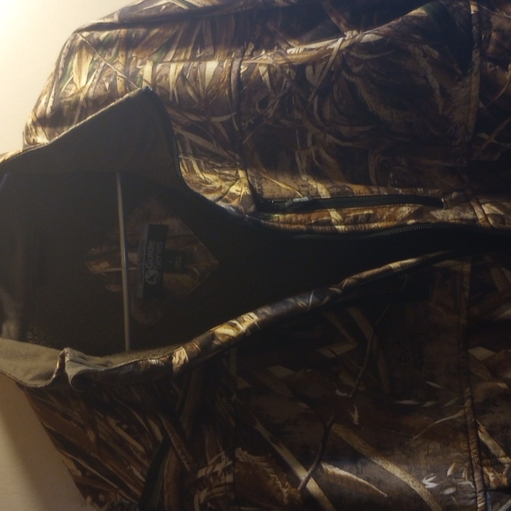 Guide Series Size Large Camo Jacket